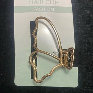 NWT - Gold claw clip